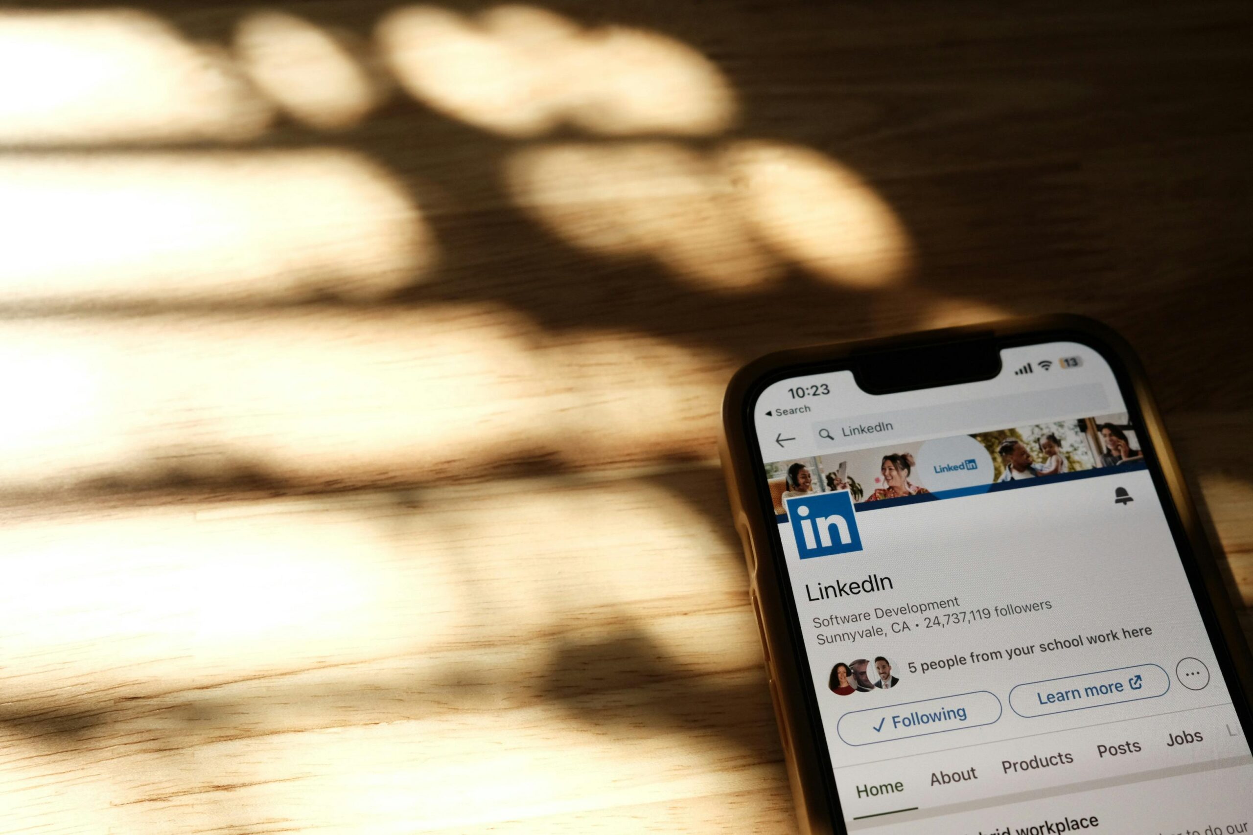Audience Layering For Improved  LinkedIn Campaign Performance
